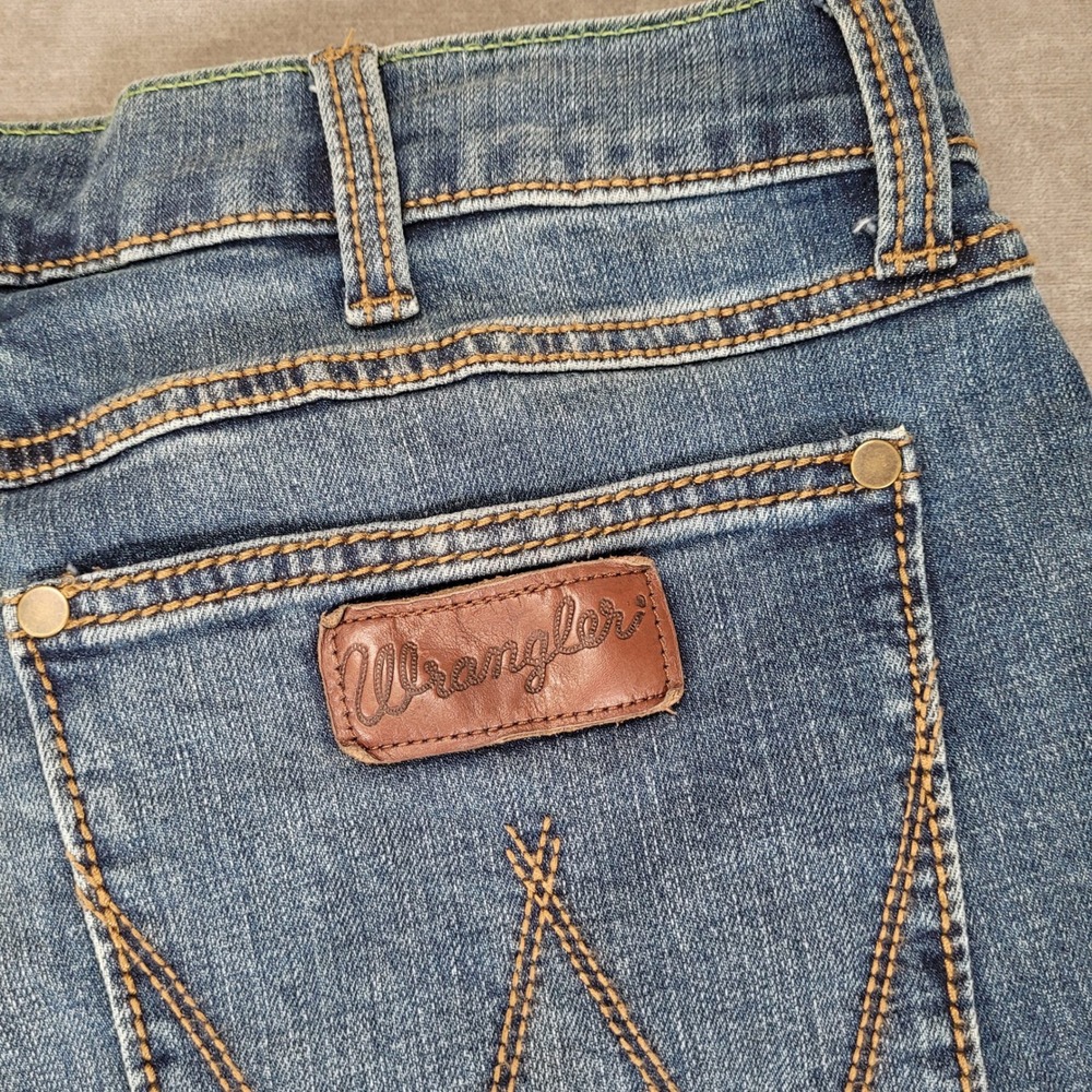 Wrangler Mens Slim Straight Blue Jeans 34x32 Medium Wash Denim Pants - Picture 5 of 8